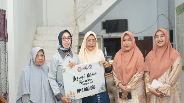 KIKST Semen Tonasa Gelar Aksi Sosial, Salurkan Bantuan untuk Marbot Masjid, Guru Ngaji dan Panti Asuhan semen tonasa