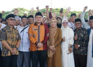 Dukung Kesejahteraan Pekerja Keagamaan, Ketua TP PKK Kota Makassar Hadiri Penyaluran 5.500 Paket Sembako