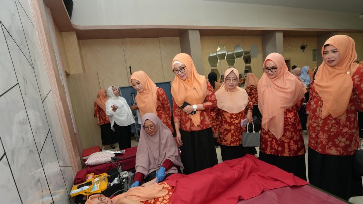 Peringati Hari Kartini, Darma Wanita Persatuan Sulsel Gelar Aksi Donor Darah Pemprov sulsel