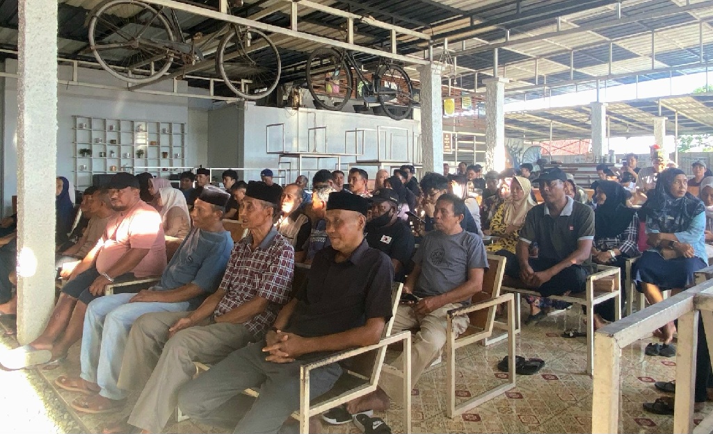 Ketua Komisi III DPRD Wajo Andi Bayuni Marzuki Adakan Reses, Dengar Aspirasi Warga Terkait Fasilitas Posyandu hingga Masalah Lingkungan