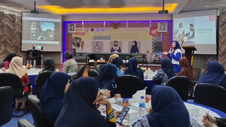 Astra Honda Motor Kampanye Keselamatan Berkendara Bagi Ribuan Kartini Masa Kini Astra Honda Motor
