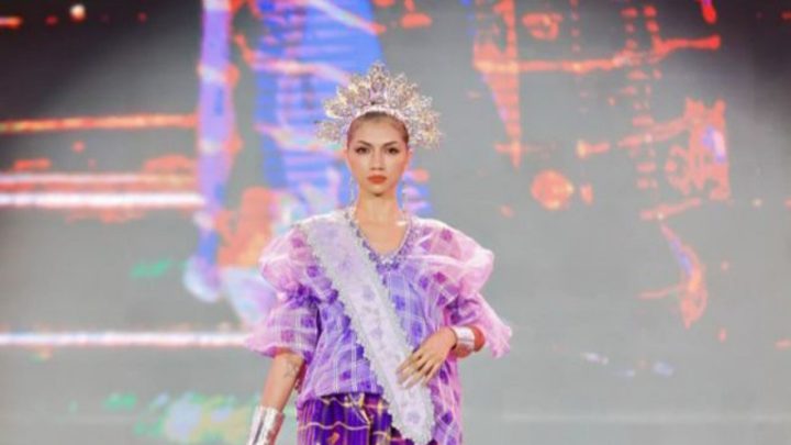 Top, Model Asal Makassar Deacy Hayer Eksis di Panggung Internasional China Model asal Makassar