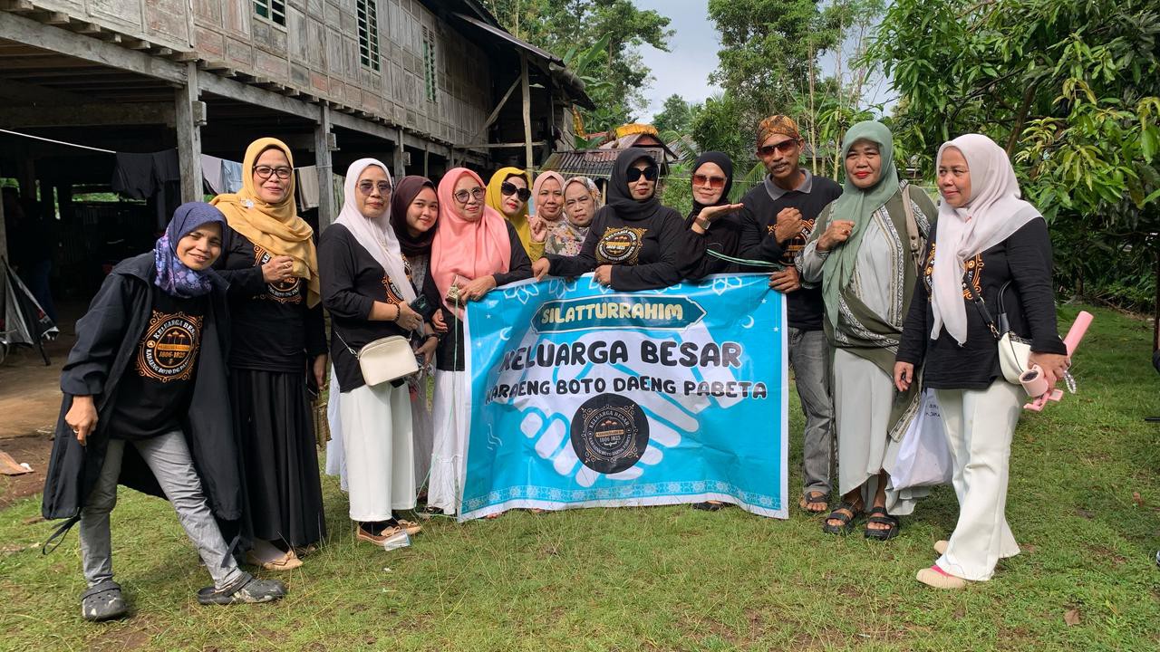 Rumpun Keluarga Besar Karaeng Boto Daeng Pabeta Sukses Gelar Halal Bihalal di Kajang