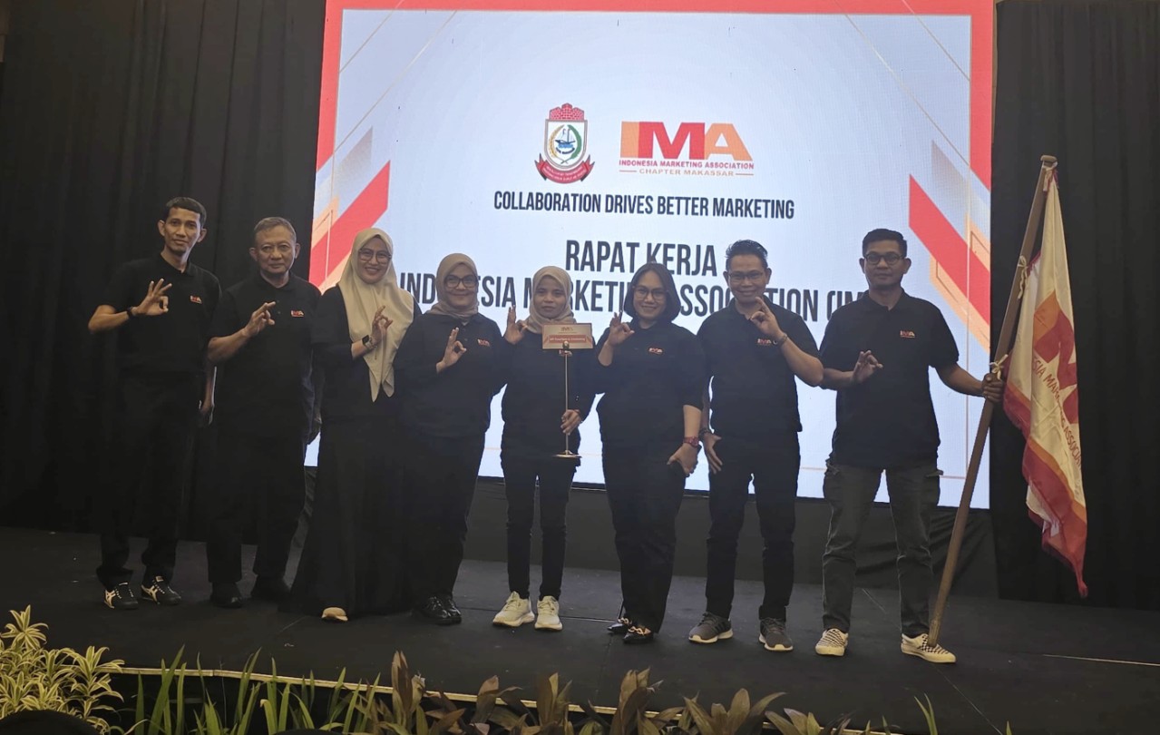 Pengurus IMA Chapter Makassar Periode 2025-2027 Resmi Dilantik, Walikota Harap Sparing Partner