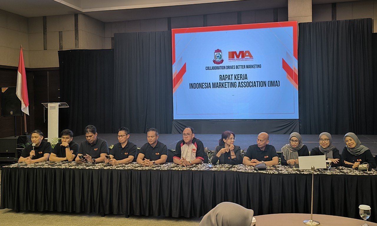 Pengurus IMA Chapter Makassar Periode 2025-2027 Resmi Dilantik, Walikota Harap Sparing Partner