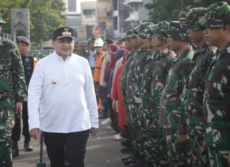 Munafri Arifuddin Pimpin 1.000 Personel Gabungan Ikuti Apel Karya Bakti Pembersihan Pasar Terong