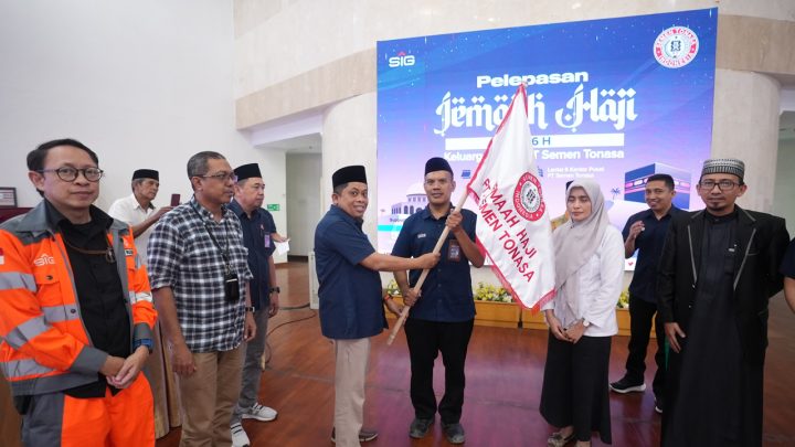 31 Calon Jemaah Haji dari Keluarga Besar Tonasa Dilepas, Dirangkaikan dengan Manasik Semen Tonasa