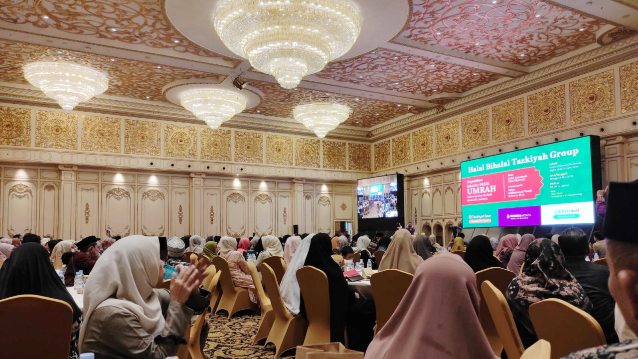 Ribuan Alumni Jemaah Tazkiyah Group Hadiri Halalbihalal di Hotel Myko Makassar