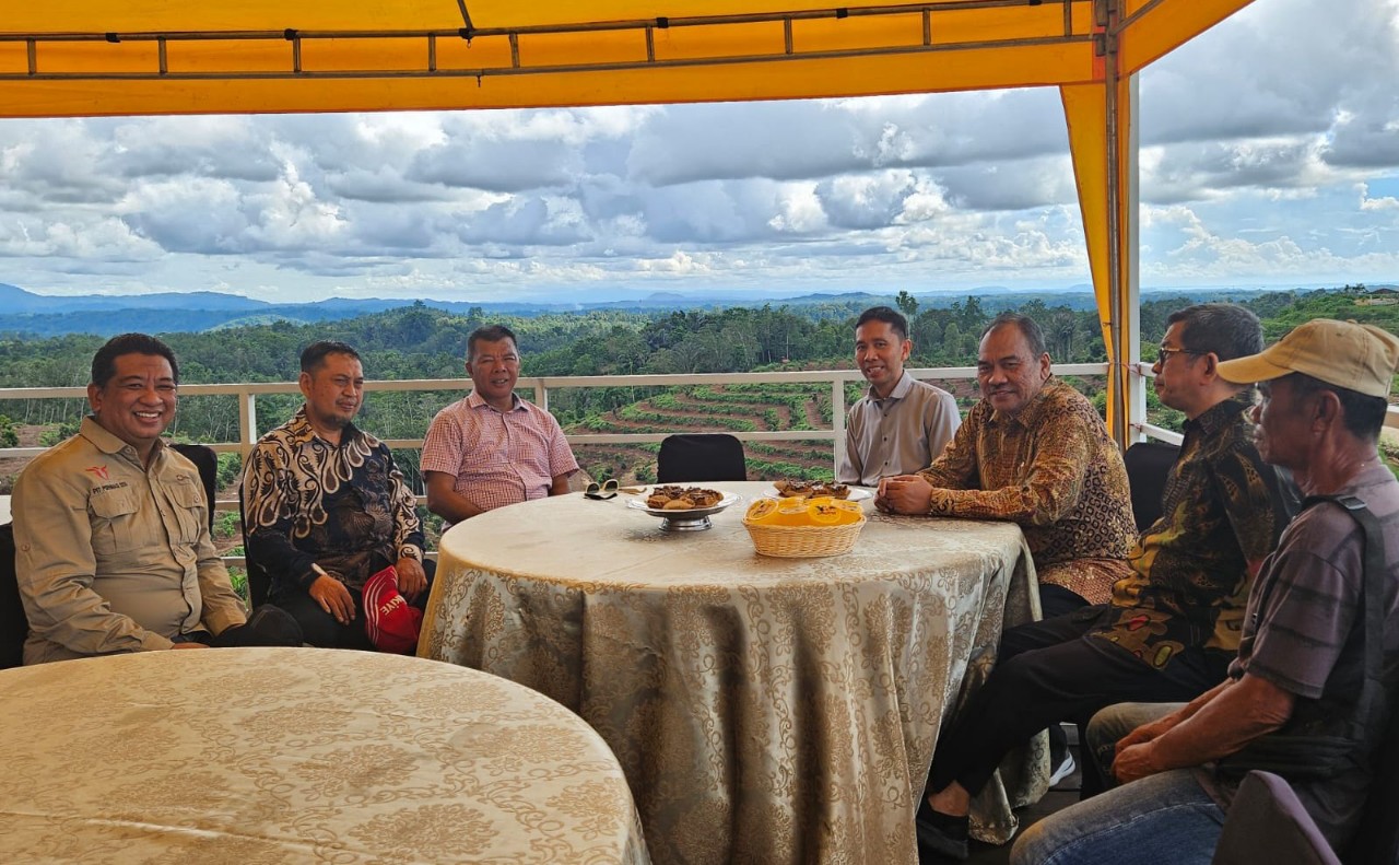 Berkunjung ke Amaly Farm, Rektor Unhas: Luar Biasa, Ini Contoh Pertanian Modern
