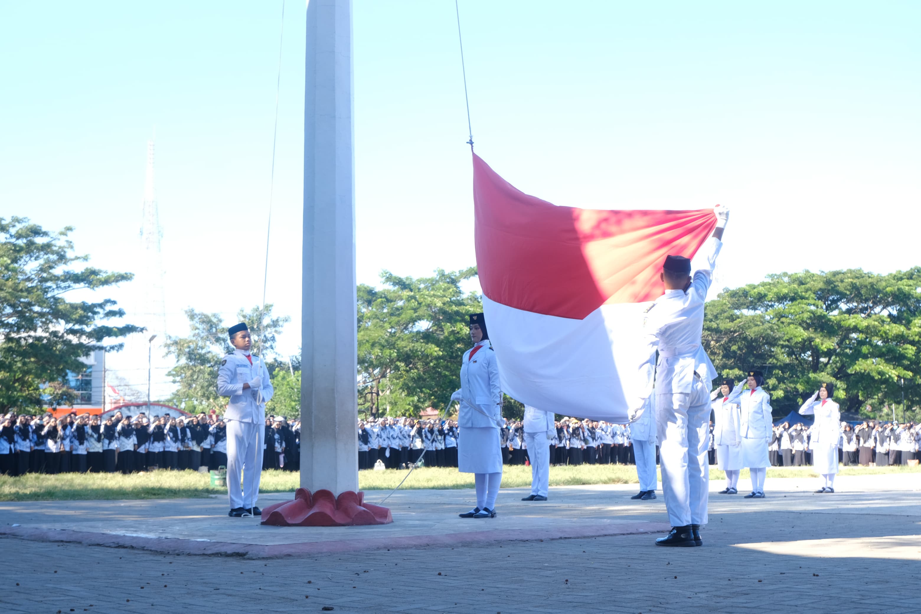 Bupati Jeneponto Paris Yasir Pimpin Upacara Hari Pendidikan Nasional 2025