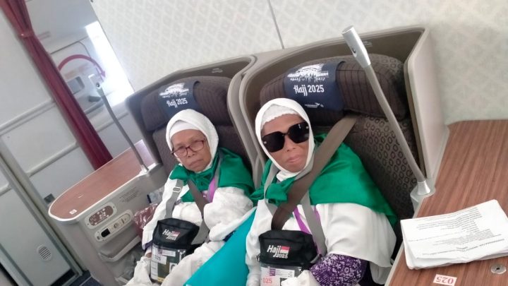Kisah Perjuangan Guru Mengaji dari Pelosok Bulukumba Sukses Berangkat ke Tanah Suci Bersama Ibu Guru mengaji
