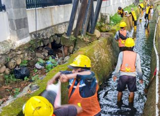 Percepat Penanganan Banjir, Pemkot Makassar Geruk Drainase
