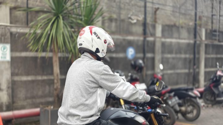 Biar Aman Saat Berkendara, Ini Cara Memilih Helm Menurut Instruktur Safety Riding Asmo Sulsel Aman berkendara