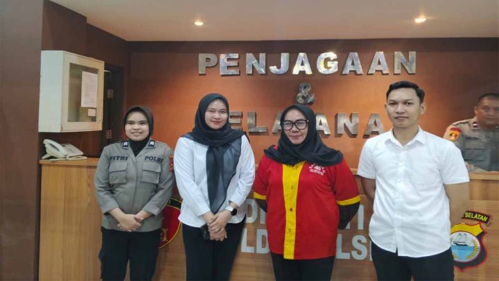 Ketua MP2 (Organisasi Militan Perempuan Pejuang) Sulbar Irmawati Umar kembali ditahan di Polda Sulawesi Selatan terkait dugaan Penipuan dan Penggelapan Irmawati Umar