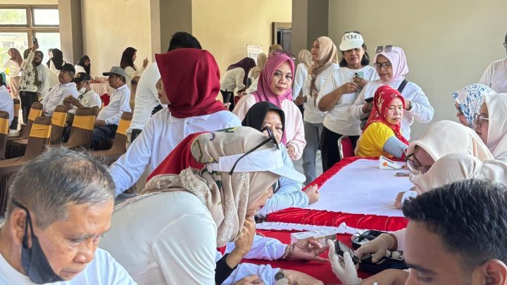 Penyerahan Alat Bantu Hingga Operasi Katarak Meriahkan Hari Lanjut Usia di Wirajaya Makassar Wirajaya makassar