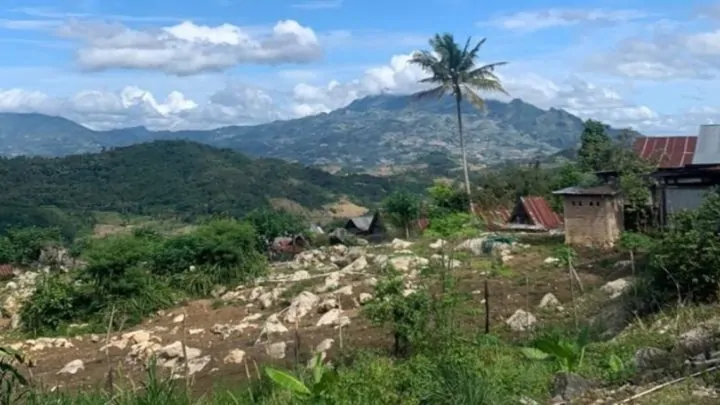 Tanah yang Diracuni, Tubuh yang Dikhianati enrekang