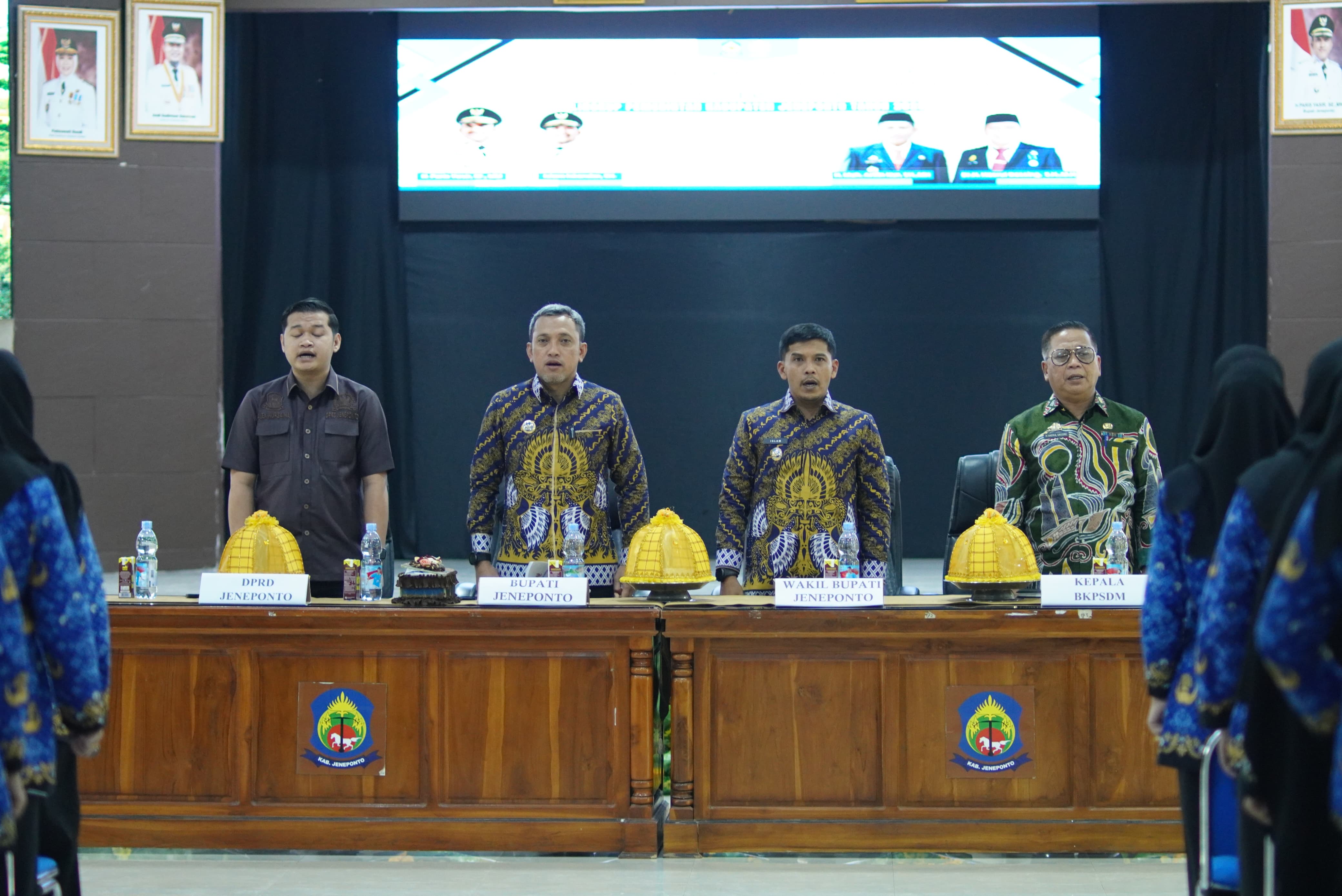 164 Orang Hasil Seleksi PPPK Tahap 1 Formasi 2024 Terima SK dari Bupati Jeneponto