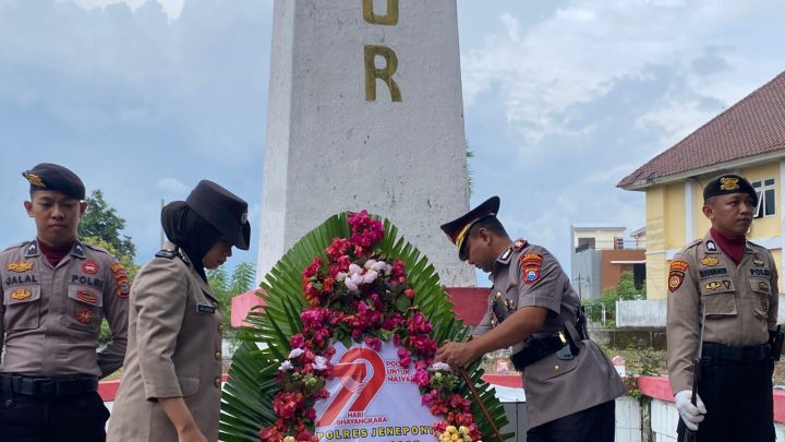 Hormati Jasa Pahlawan, Polres Jeneponto Ziarah ke TMP Jelang HUT Bhayangkara Hormati Jasa
