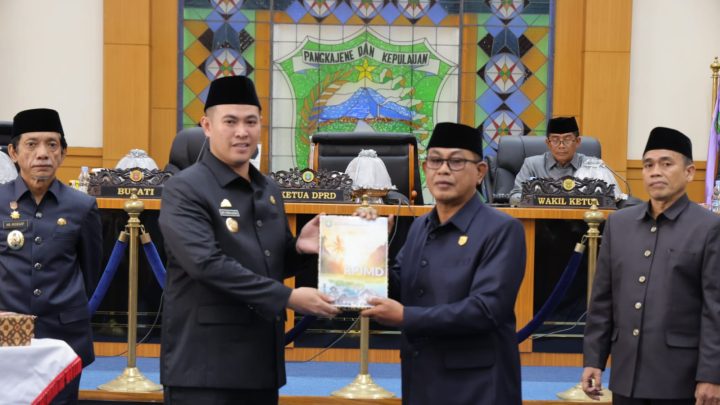DPRD Pangkep Gelar Rapat Paripurna Penyerahan Ranperda Pertanggungjawaban APBD 2024 dan RPJMD 2025--2029 Dprd pangkep