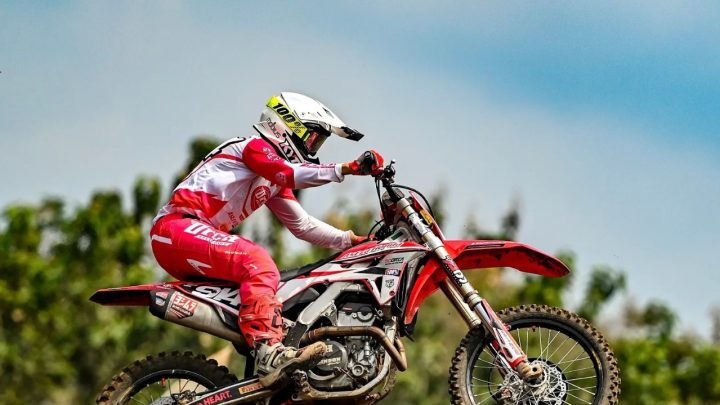 Tunggangi CRF250R, Pebalap Muda AHRT Melesat Kencang di Kejurnas Motocross Magelang crf 250 r