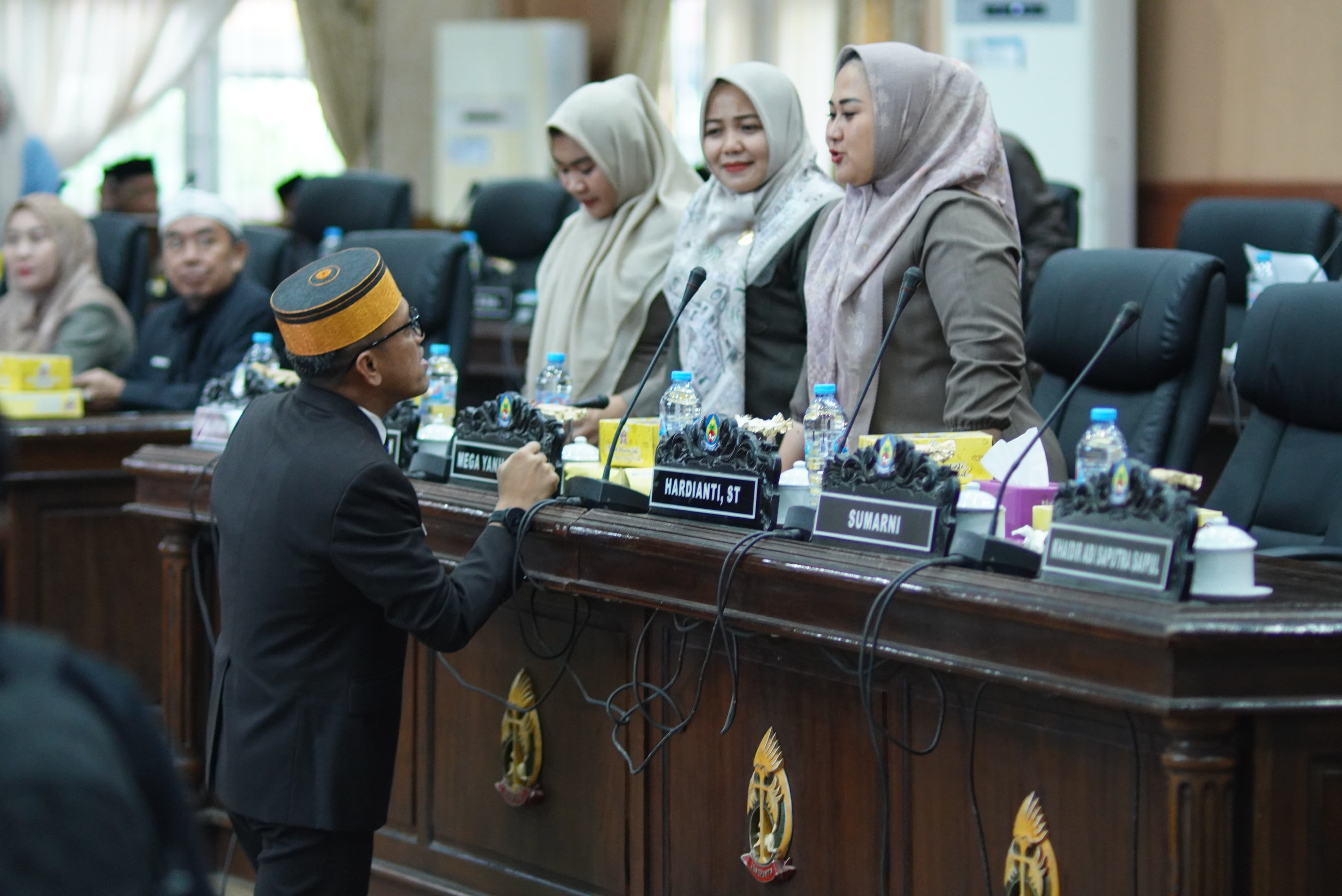 Serahkan Ranperda Pertanggungjawaban APBD 2024 ke DPRD, Bupati Jeneponto Sampaikan Beberapa Komitmennya