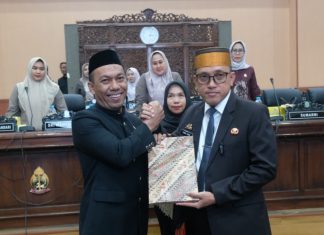 Serahkan Ranperda Pertanggungjawaban APBD 2024 ke DPRD, Bupati Jeneponto Sampaikan Beberapa Komitmennya
