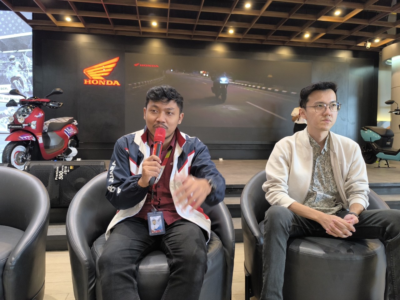 Pengen Rasakan Sensasi Menjadi Pebalap MotoGP? Ke Astra Motor Experience Center di TSM Saja!