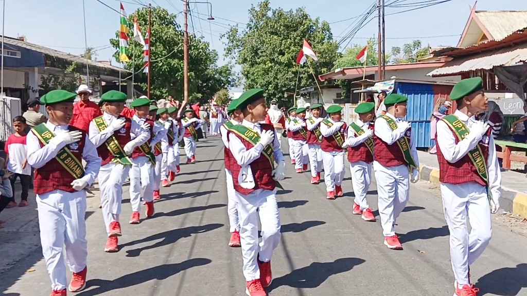 Lepas Gerak Jalan Indah HUT RI ke-80, Bupati Jeneponto Bangga Akan Kreativitas dan Semangat Pelajar