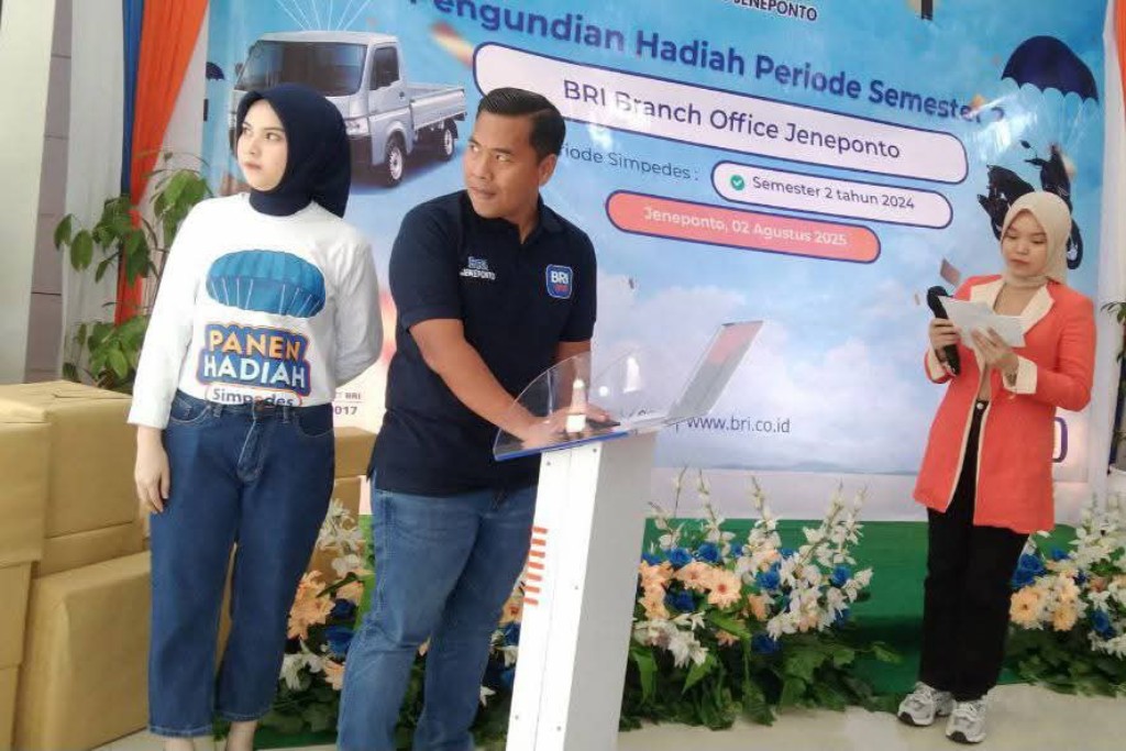 Dandim 1425 Jeneponto Hadiri Kegiatan BRI Panen Hadiah dan Penyerahan Bantuan Sembako