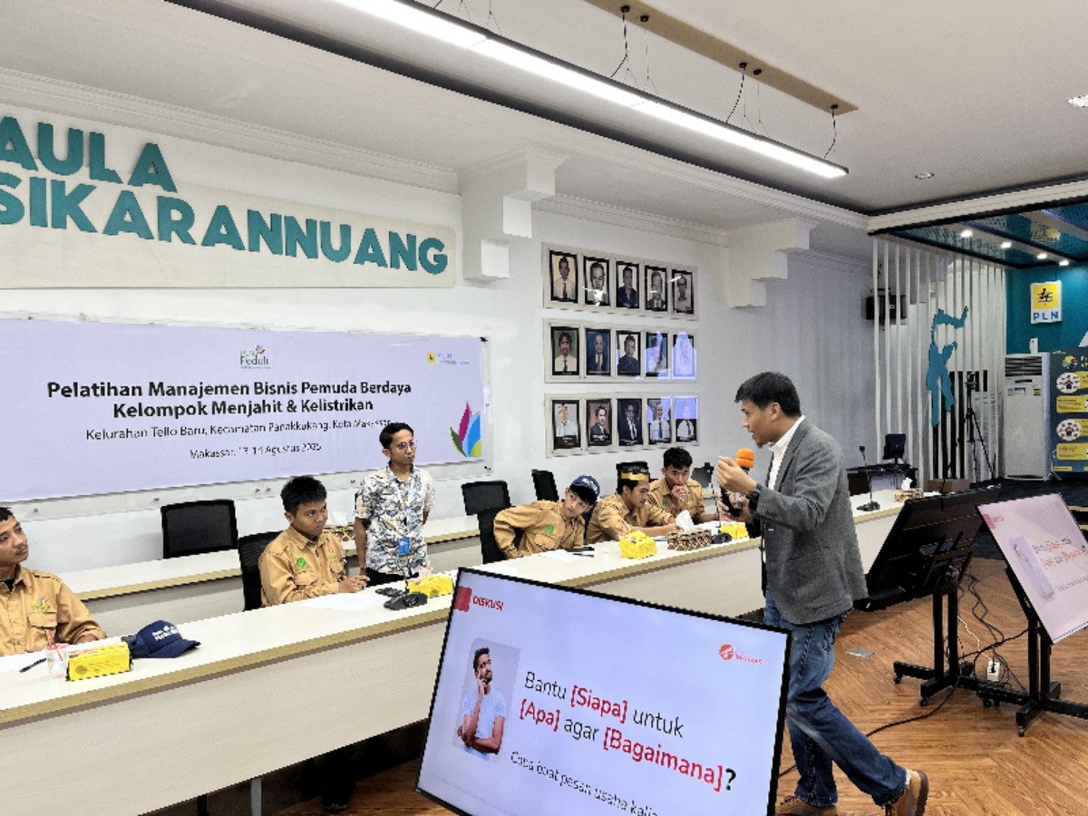 PLN IP UBP Tello Berikan Pelatihan Wirausaha Warga Tello Baru di Momen HUT RI ke-80