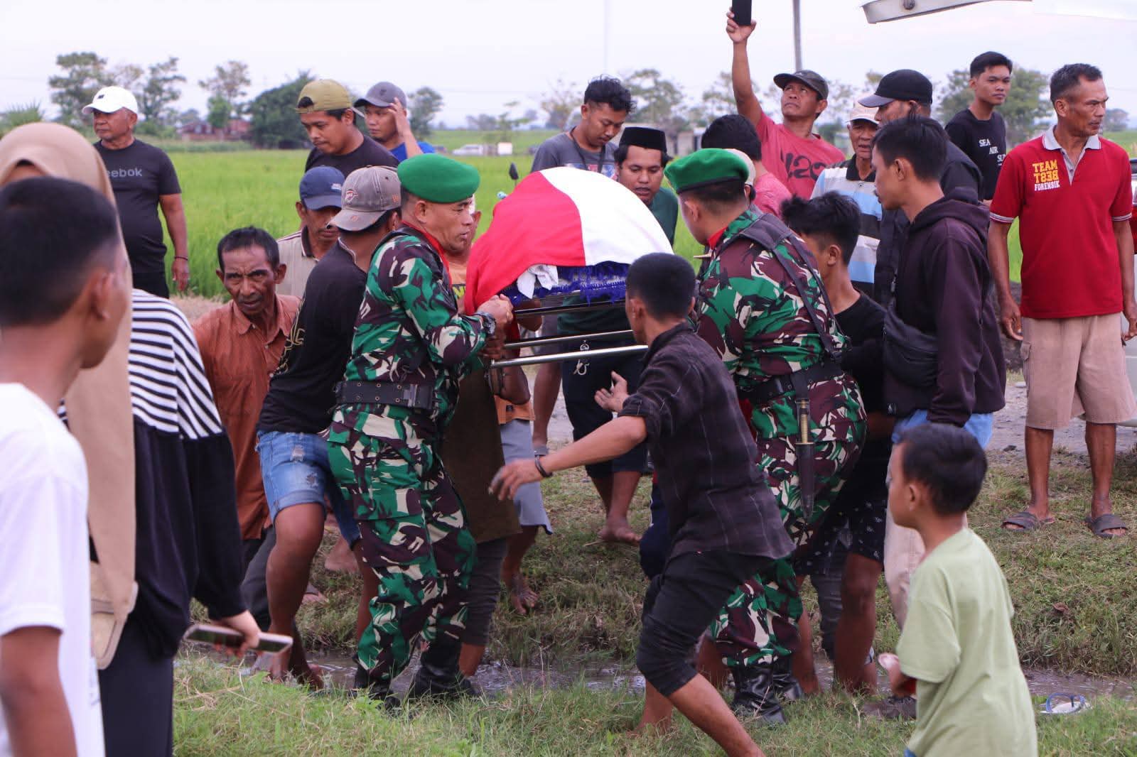 Kepergian Serka Muh. Saleh, Dandim Jeneponto Pimpin Upacara Militer Penuh Haru