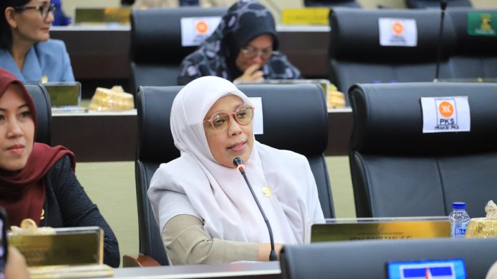 Dihadapan Gubernur Sulsel, Yeni Rahman Sampaikan Tujuh Ranperda Terbengkalai Gubernur Sulsel