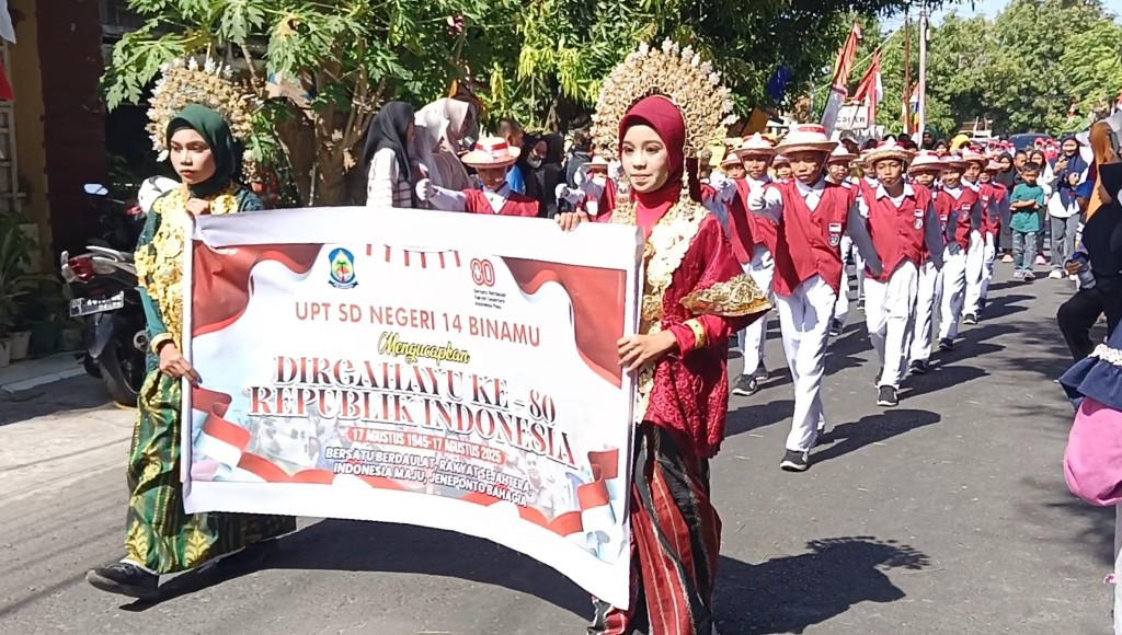 Lepas Gerak Jalan Indah HUT RI ke-80, Bupati Jeneponto Bangga Akan Kreativitas dan Semangat Pelajar