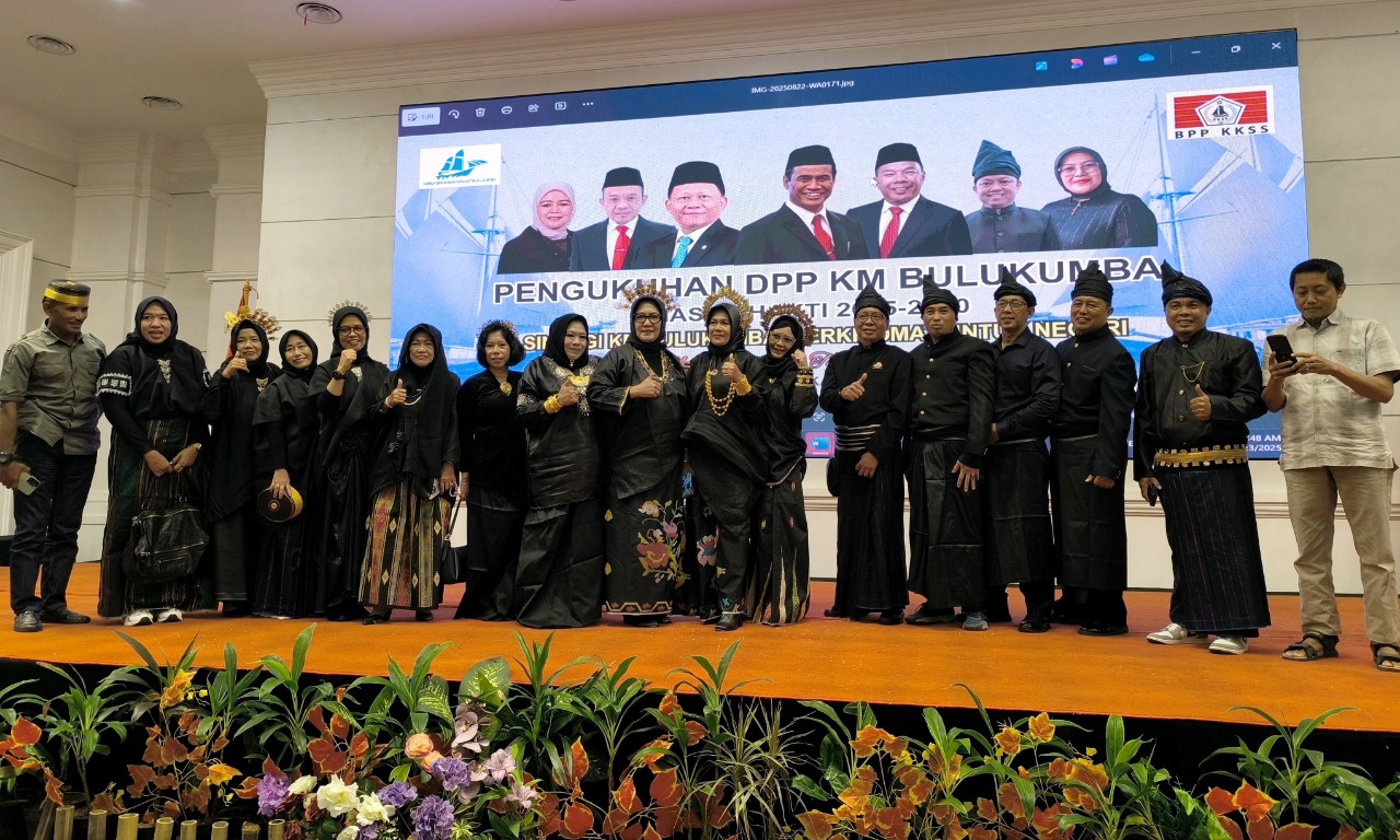 DPP KM Bulukumba Resmi Dikukuhkan, Amran Sulaiman: Mari Saling Sipakalebbi dan Menghidupkan