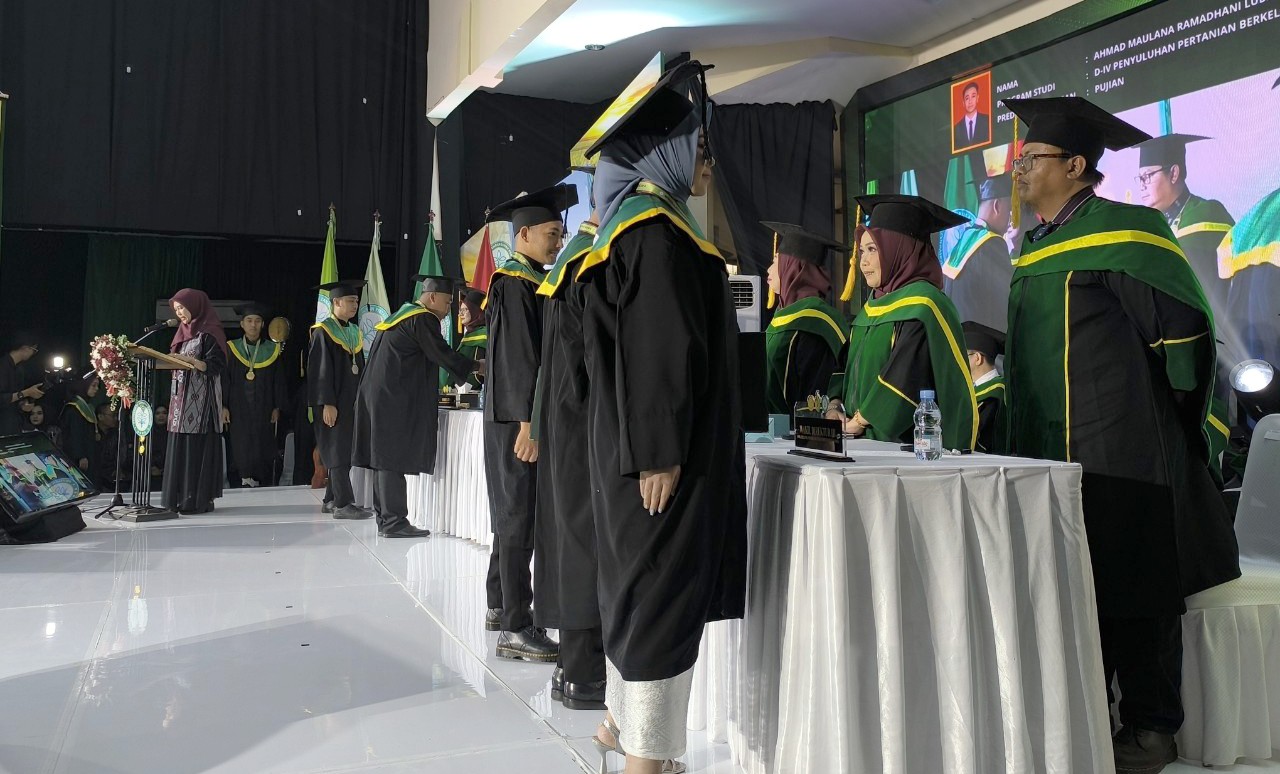 Cetak Generasi Pertanian dan Peternakan, Polbangtan Gowa Wisuda Ratusan Sarjana Terapan dan Ahli Madya