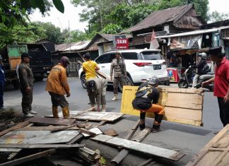 Pemkot Makassar Tertibkan Pasar Leimena, Pedagang Dapat Lokasi Baru