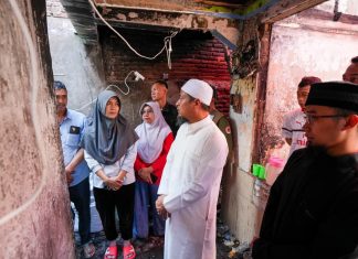 Gubernur Sulsel Salurkan Bantuan untu Korban Kebakaran di Jalan Baji Dakka Makassar