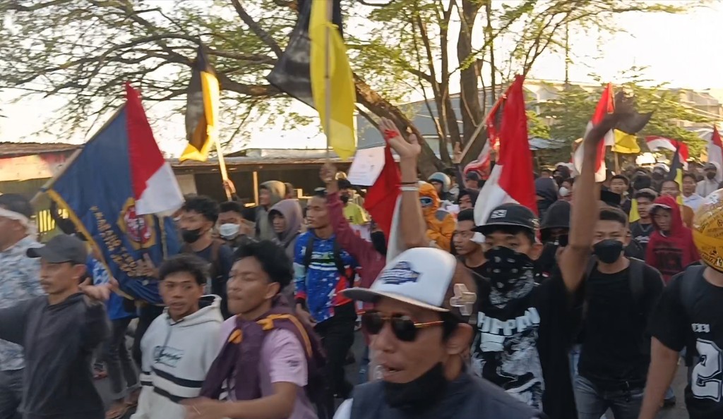 Massa Geruduk DPRD Jeneponto, Tuntut Bubarkan DPR karena Kenaikan PBB-P2