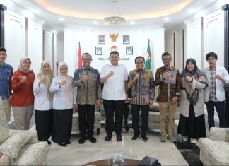 Pemkot Makassar-RSGM Unhas Kolaborasi Hadirkan Pemeriksaan Gigi Gratis bagi Anak Panti dan Lansia