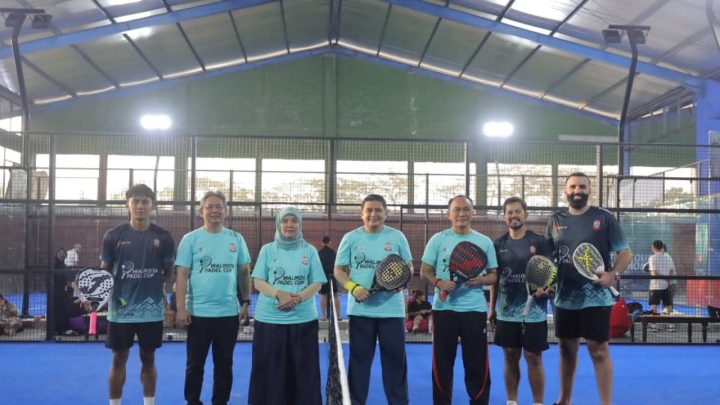 Padel Cup 2025 Laga Ekshibisi Spektakuler, Walikota Makassar dan Kepala BKN Adu Ketangkasan Pemkot makassar