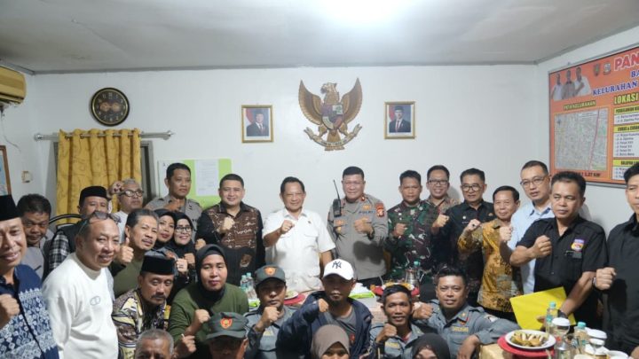 Menteri Dalam Negeri Tito Apresiasi Langkah Cepat Pemkot Makassar Bentuk Posko Siskamling menteri dalam negeri