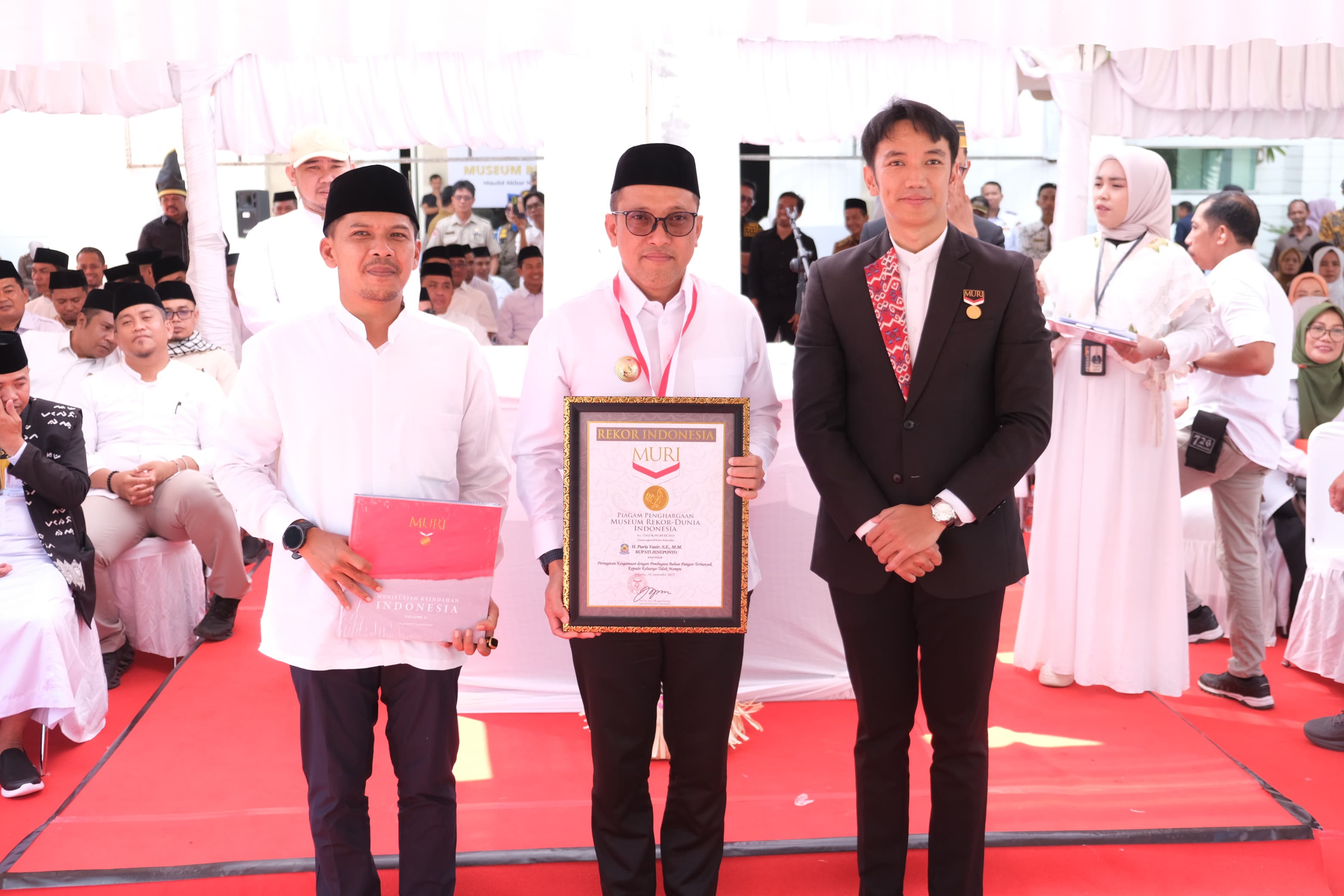 Maulid Akbar Pemkab Jeneponto Pecahkan Rekor MURI, Ribuan Bakul Pangan, Ribuan Senyum Bahagia