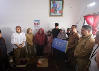 Munafri-Aliyah dan Gubernur Sulsel Serahkan Santunan ke Keluarga ASN Korban di DPRD