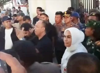 Patut Dicontoh, Ketua dan Wakil Ketua DPRD Jeneponto Temui Massa Aksi Gertak