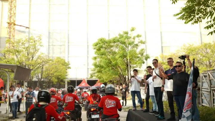 Ratusan Komunitas Motor Honda di Makassar Saksikan Peluncuran New Honda ADV160 di Mal Panakkukang Komunitas motor honda
