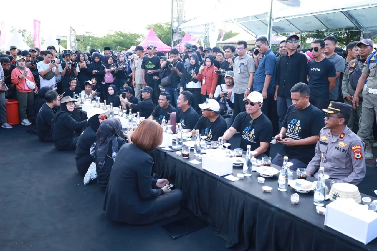 Dukung Rekor MURI Minum Kopi dengan Gula Aren Oleh Peserta Terbanyak, Palapa Sablon Bangga Jadi Bagian Sejarah Bulukumba