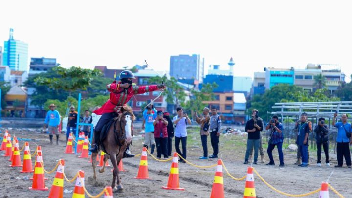 Gubernur Sulsel Buka Lomba Berkuda dan Memanah Gubernur Cup 2025 Pemprov sulsel