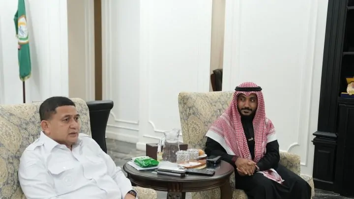 Wali Kota Makassar Sambut Kunjungan Syekh Abdullah Bawazir, Bahas Kurikulum Bahasa Arab dan Peluang Pelajar ke Mekkah Wali kota Makassar