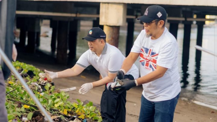 Perayaan Pertama Dies Natalis, ITH Gelar Aksi Bersih Pantai Mattirotasi dies natalis ith