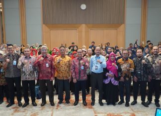 OJK Sulselbar Tingkatkan Literasi Keuangan Syariah di BEKS 2025